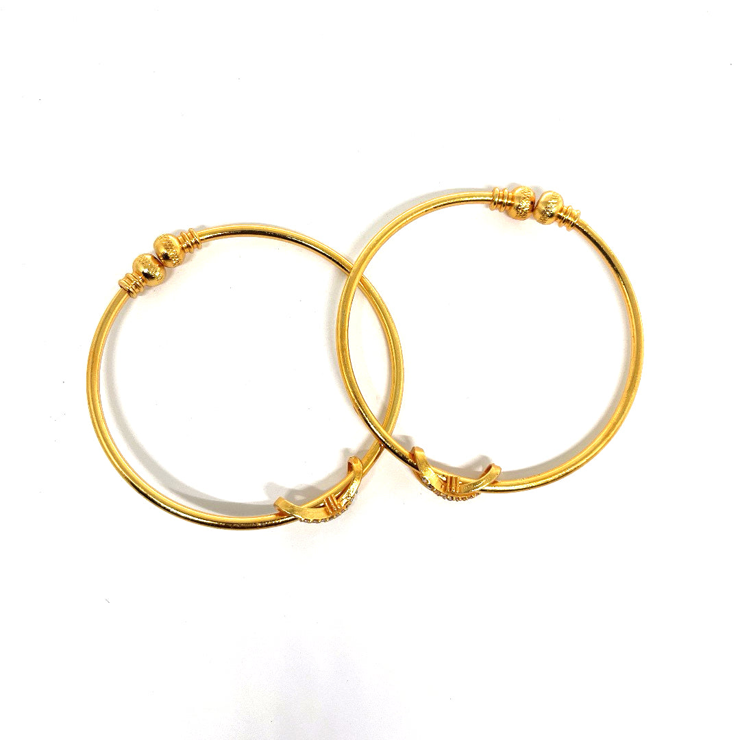 Bow bangles