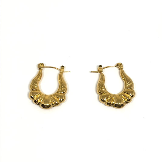 Crosissant hoops earrings