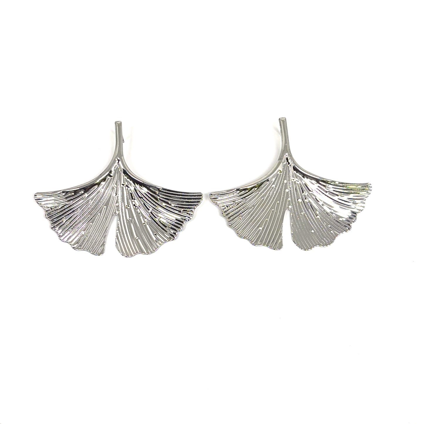 Petal earrings -Silver color