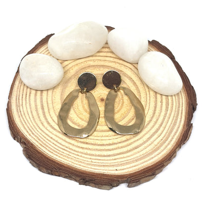 Oval shaped hoops earrings