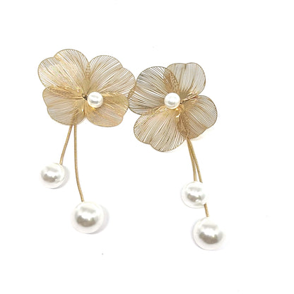 Flower-pearl drop earrings